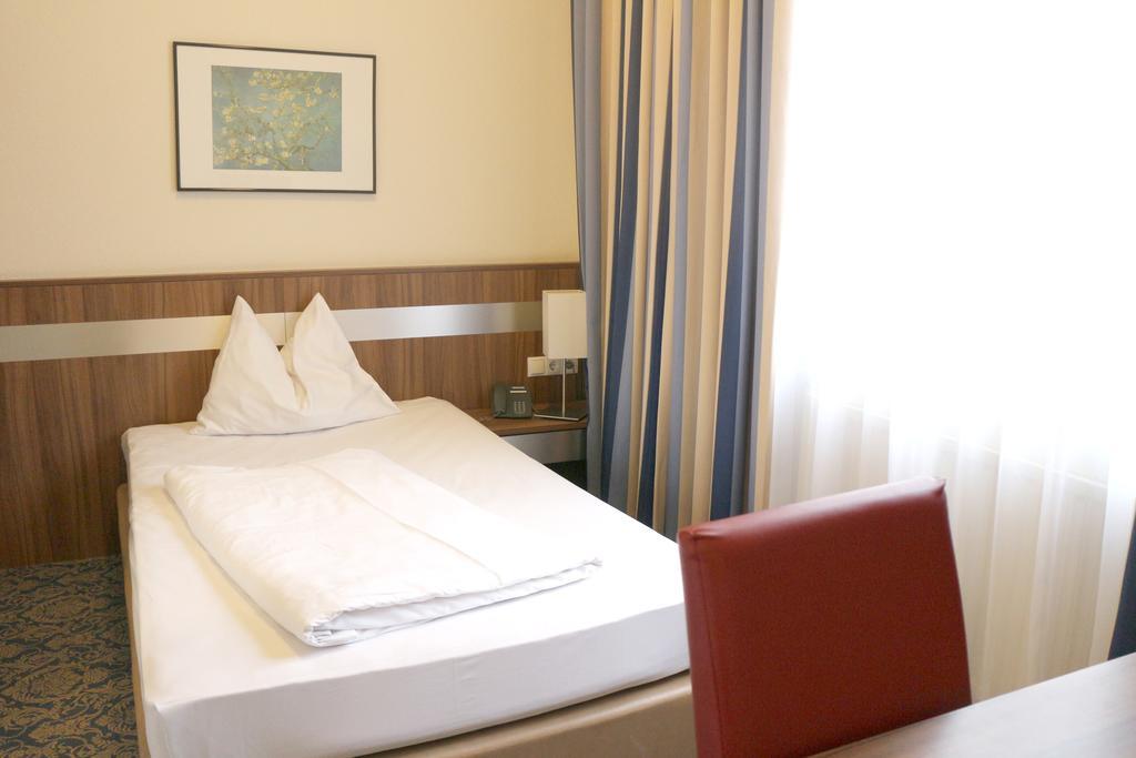Hotel Carina Vienna Luaran gambar