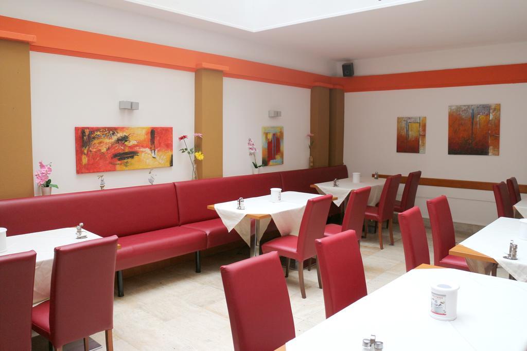 Hotel Carina Vienna Luaran gambar