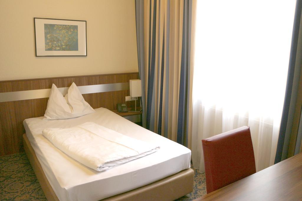Hotel Carina Vienna Luaran gambar