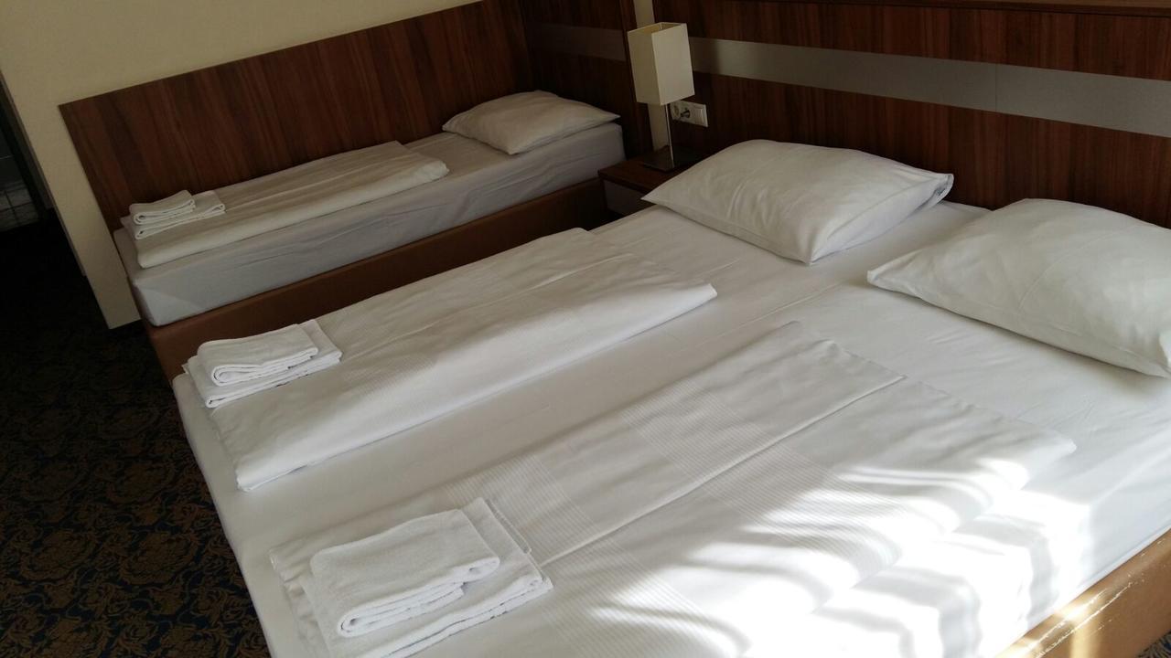 Hotel Carina Vienna Luaran gambar
